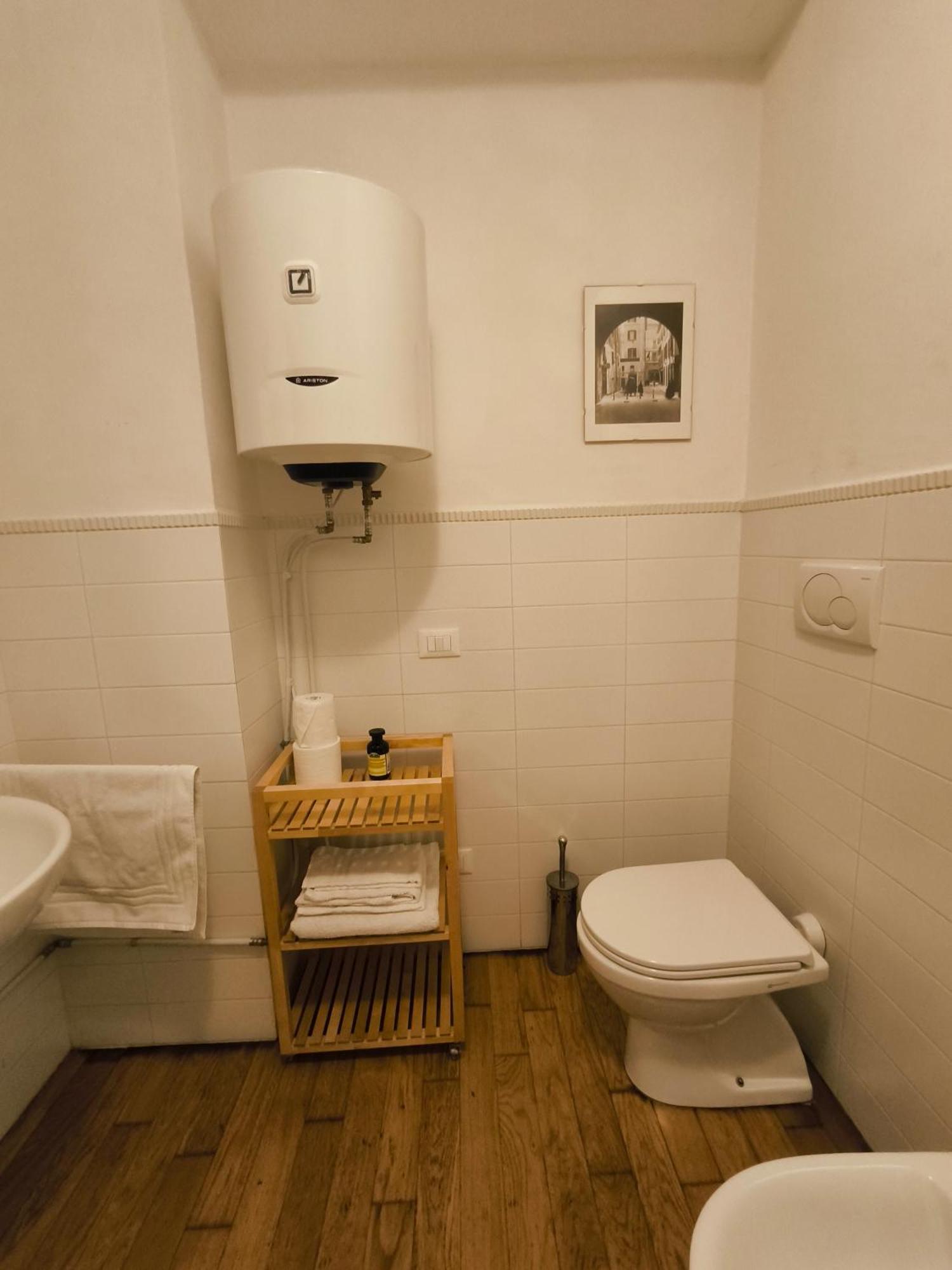 Apartamento Tupertu Sant'Orsola - Centro Bolonia Exterior foto